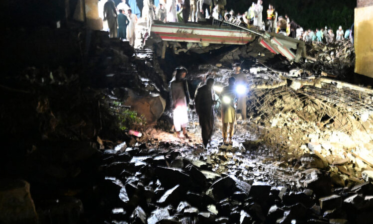 Survivors claw through rubble after deadly Pakistan cloudburst