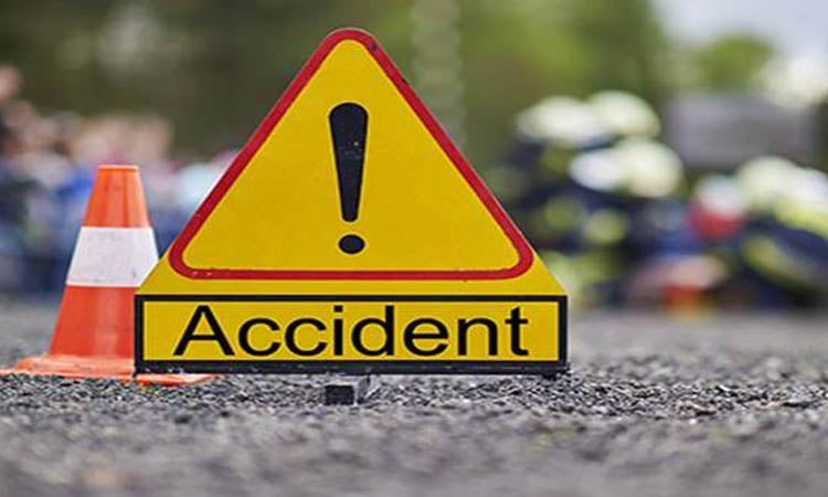 Auto-rickshaw driver killed in Chandpur road crash