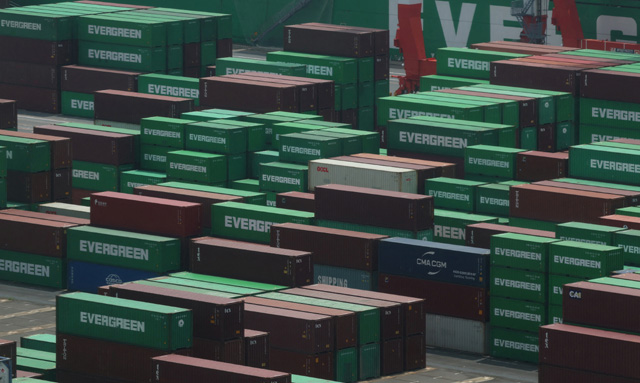 Japan exports post biggest drop in four years: official data
