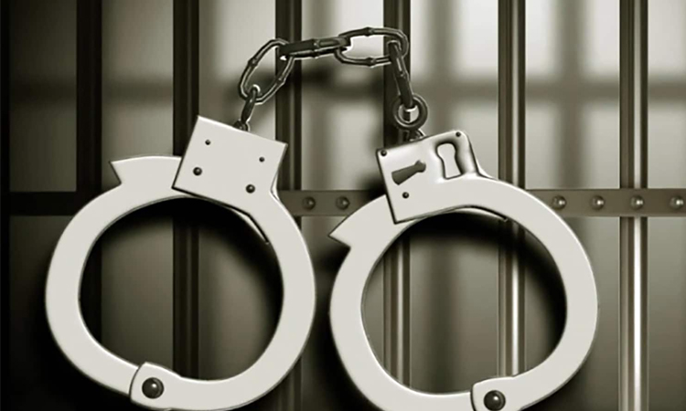 drug dealers held with Yaba, ganja in Mongla