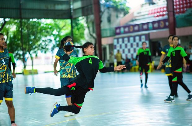 Six matches of national women's handball held