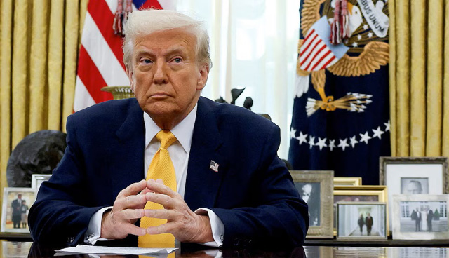 Trump raises pressure on Fed with call for governor to resign