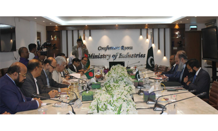 Pakistan Commerce Minister met Adilur 