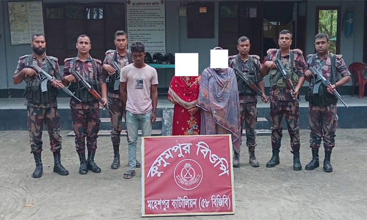 BGB detains 9 persons while entering India illegally
