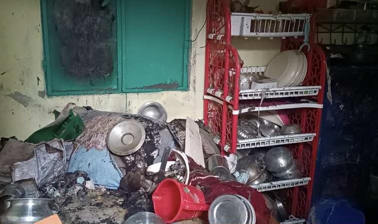 9 suffer burn injuries in Narayanganj fire