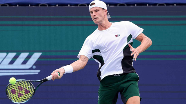 Fucsovics holds off van de Zandschulp for ATP Winston-Salem crown
