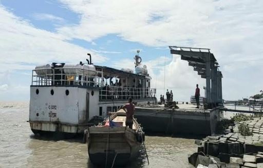 Launch operations resume on 20 routes in Bhola after 8 days