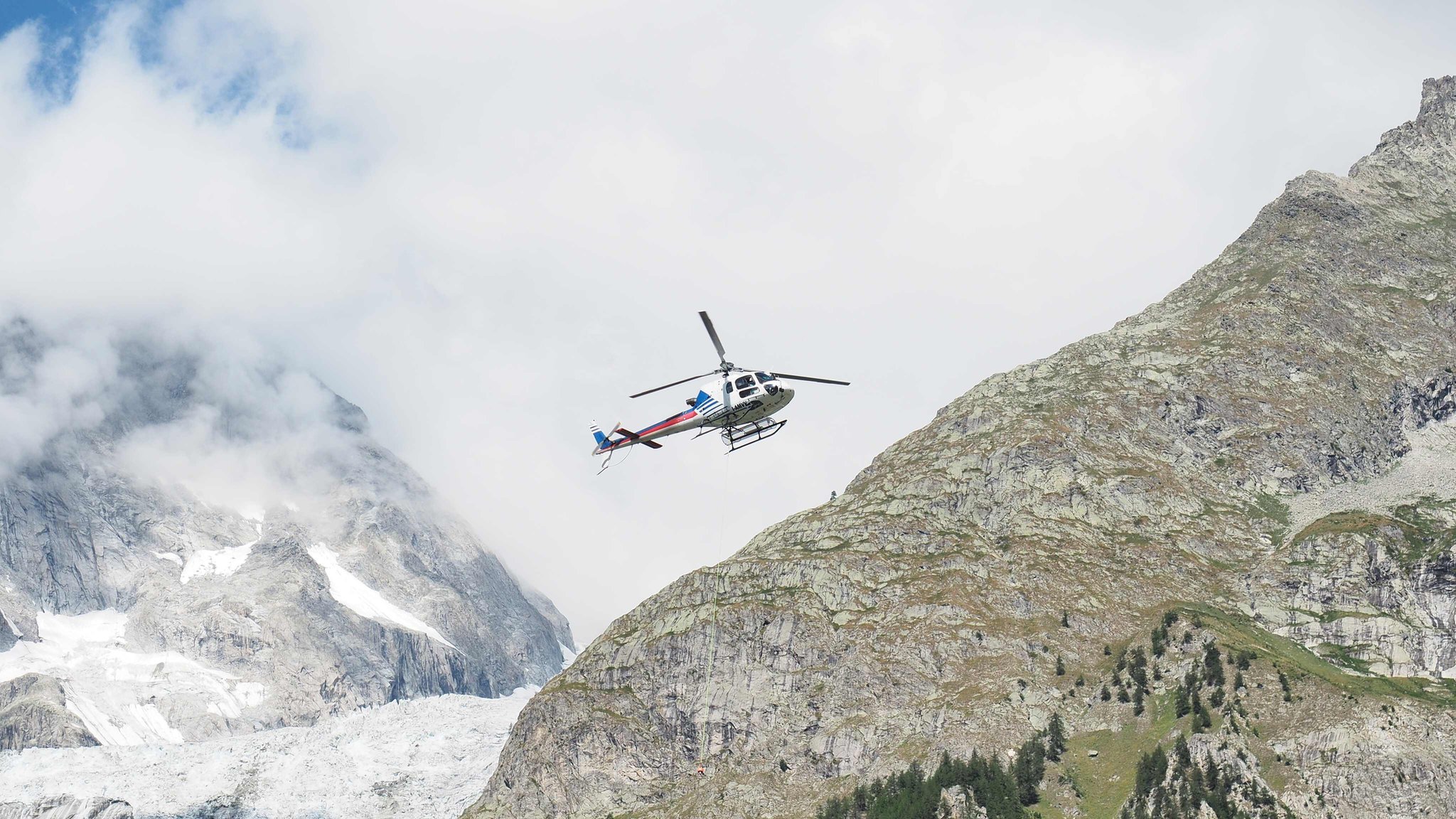Italian climber dies in Mont Blanc accident