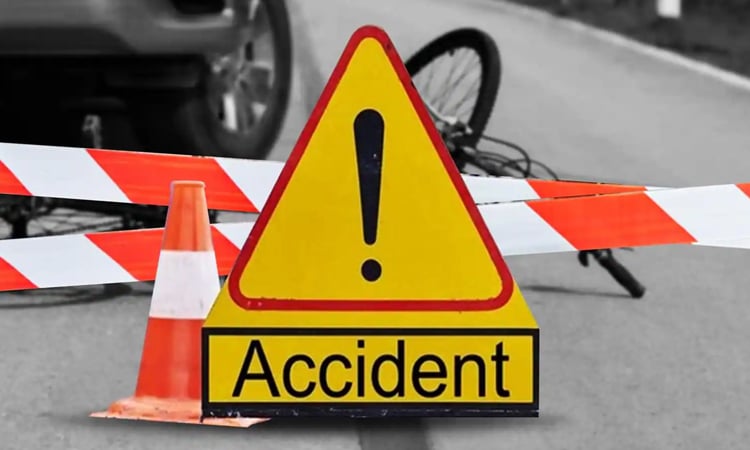 Two killed, one injured in Gaibandha road crash