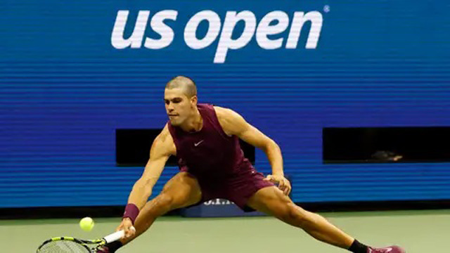 Alcaraz banishes US Open demons to reach third round