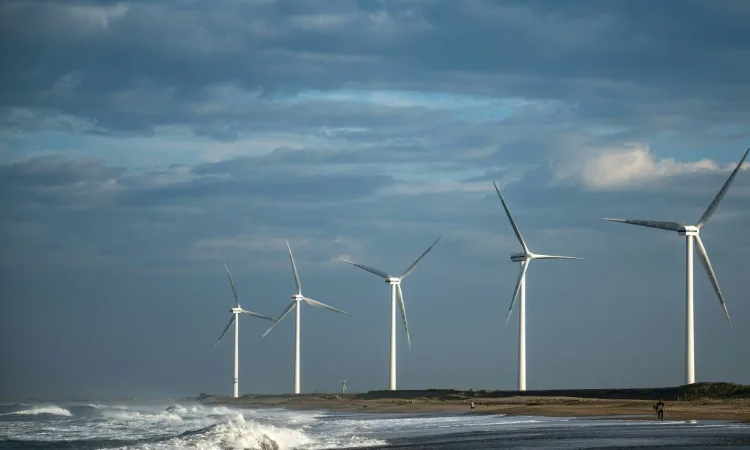 Japan confident on wind power after Mitsubishi blow
