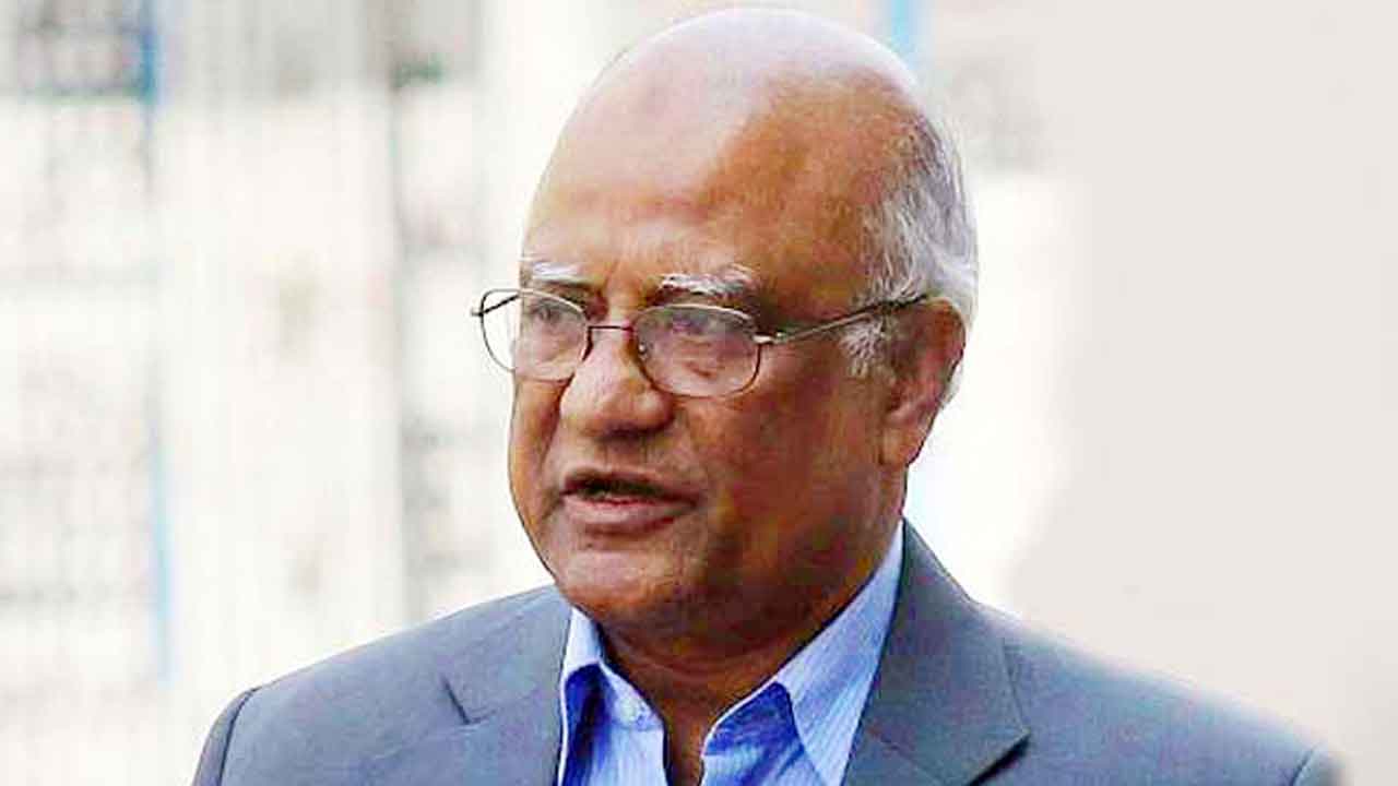 Khandaker Mosharraf returns home from London