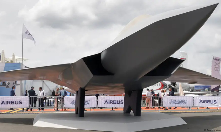 German defence minister ups pressure on France over jet project
