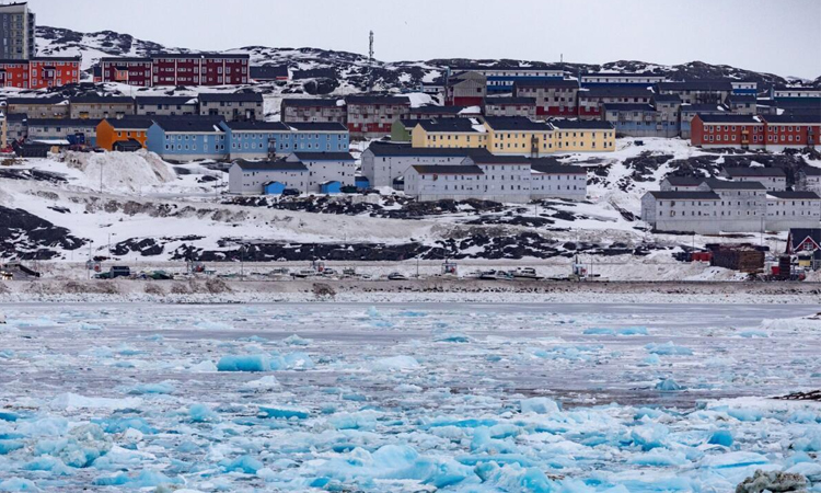 French foreign minister expresses 'solidarity' on Greenland trip