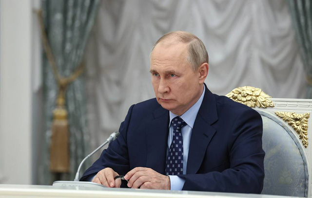 Western troops in Ukraine would be target for Russian army: Putin