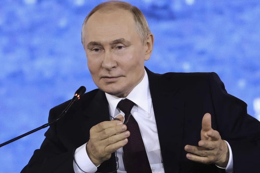 Putin threatens to target any Western troops in Ukraine