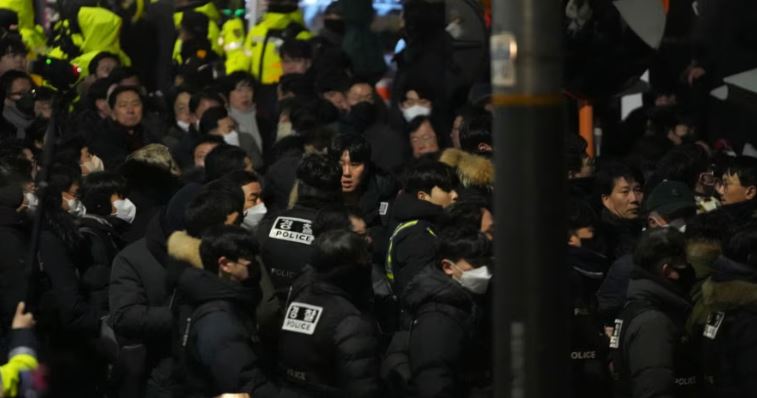 Seoul says US immigration detained 'multiple' S.Koreans in factory raid