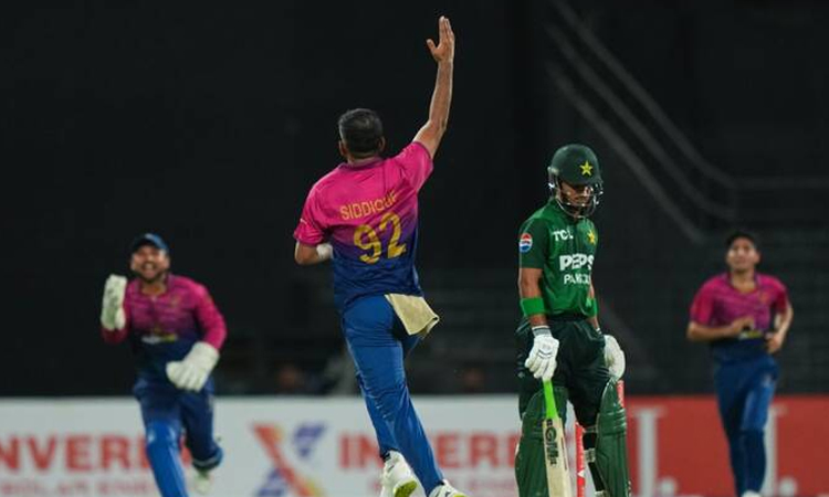Depleted Afghanistan edge UAE in a last-over thriller