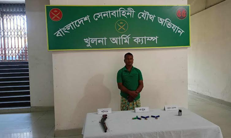 Ex-Jubodal leader arrested with arms, ammunition in Khulna