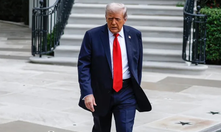 Trump issues 'last warning' to Hamas over hostages