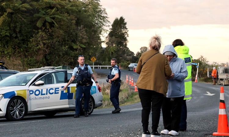 New Zealand police detail slain fugitive father's life on the run