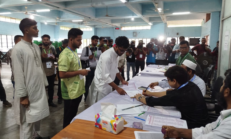 Voting begins in JUCSU polls
