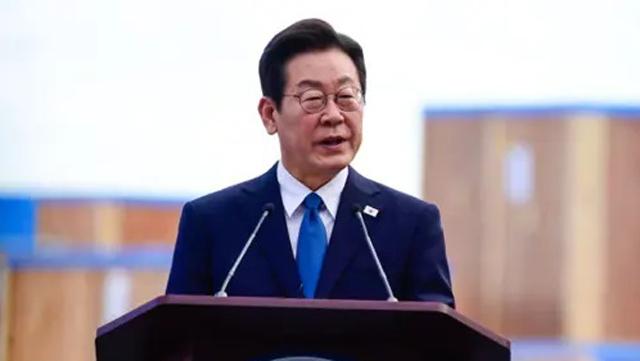S. Korean president says detained workers due to be released at 0600 GMT