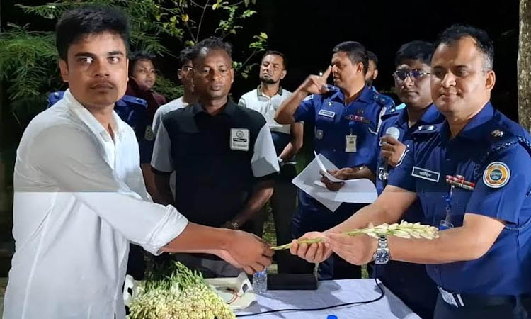 21 get police jobs in Patuakhali spending only tk 120