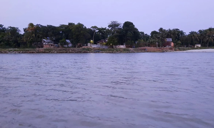 Water level in 51 rivers rises, 70 falls: FFWC