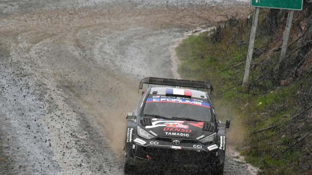 Ogier makes a splash at Rally of Chile