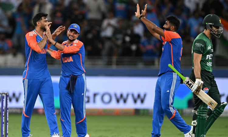 Spinners power India to win over Pakistan in Asia Cup