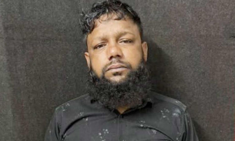 Listed terrorist arrested with arms, yaba tablets in Ctg