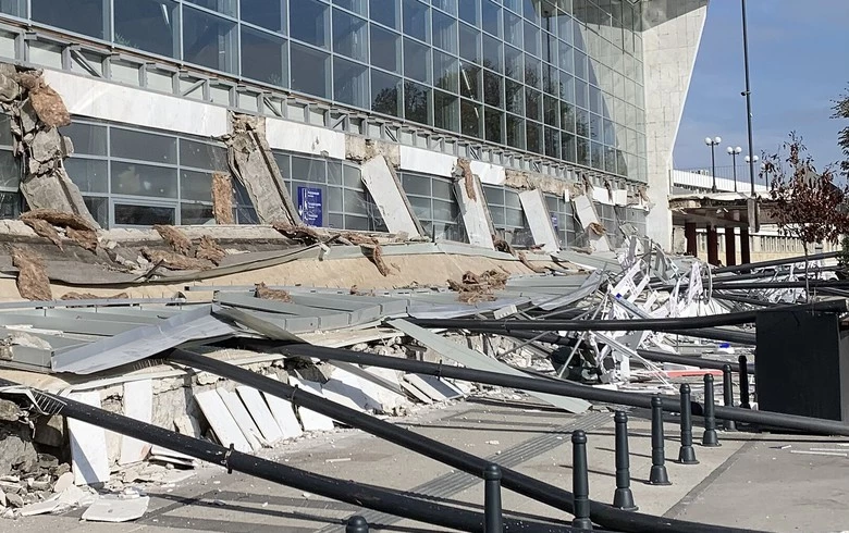 Serbia indicts ex-minister, 12 others over train station tragedy