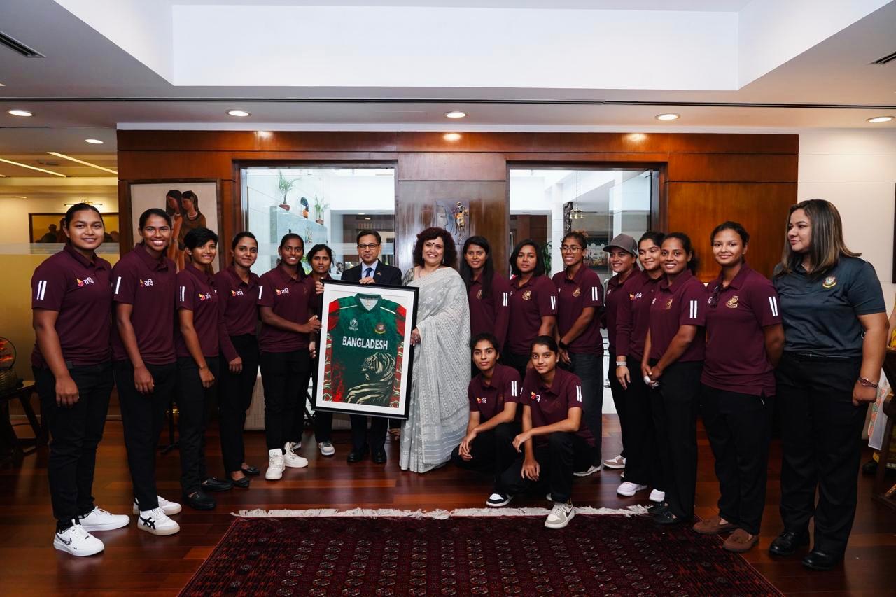 Indian envoy hosts reception for Bangladesh Women’s Cricket Team