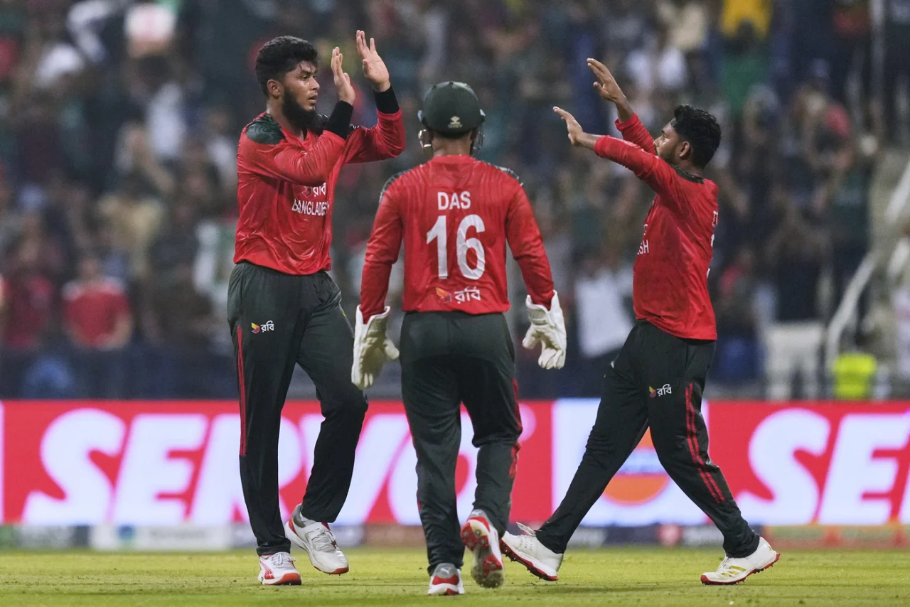 Bangladesh beat Afghanistan to stay alive in Asia Cup