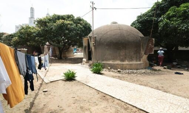 In Senegal, the last of Dakar's 'bubble homes' at risk