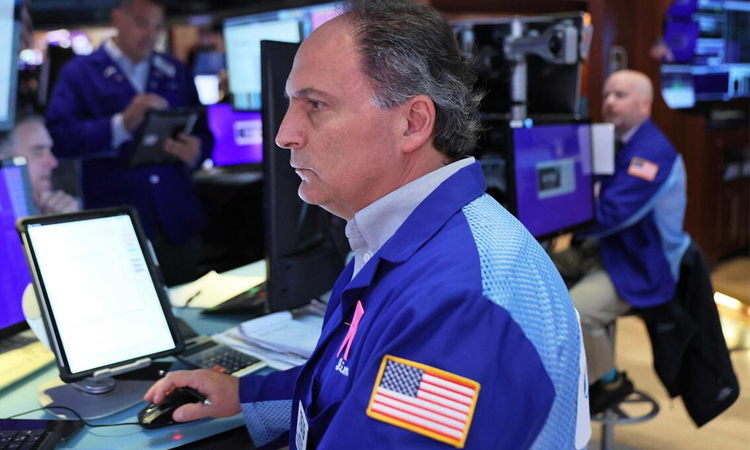 US stocks end at records, extending rally