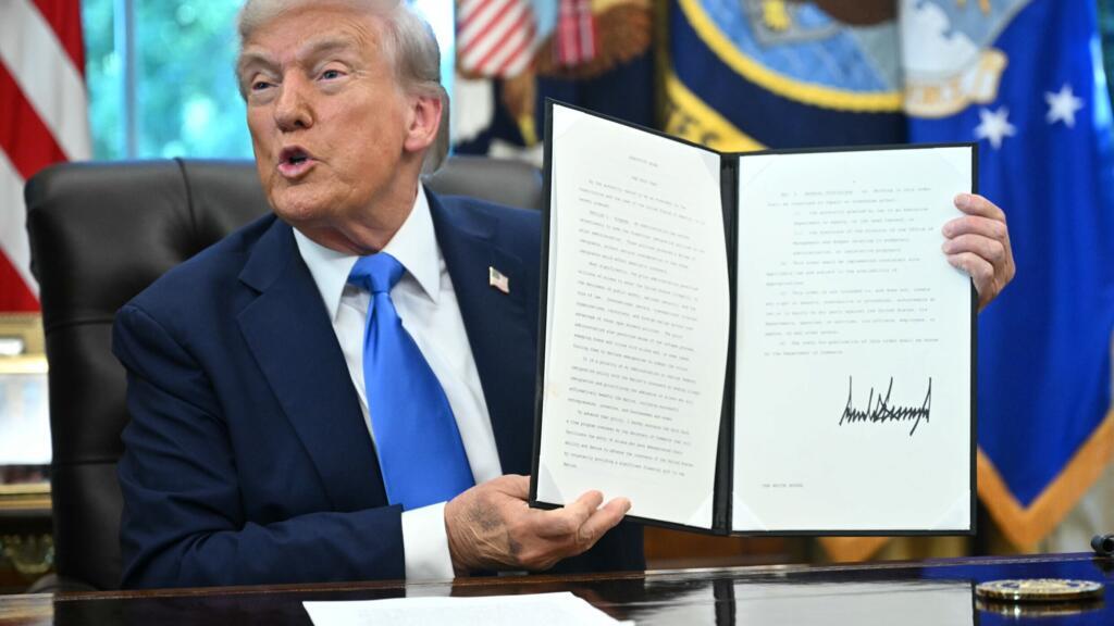 Trump hits H-1B visas, a tech industry favorite, with $100,000 fee