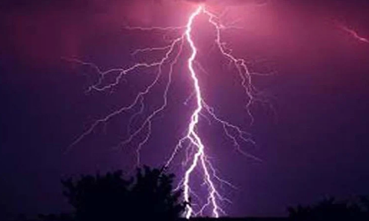 Lightning strike kills two in Bhola