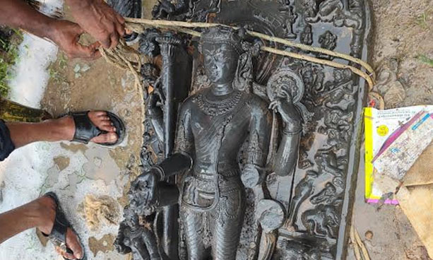 Five-maund touchstone statue recovered in Bogura