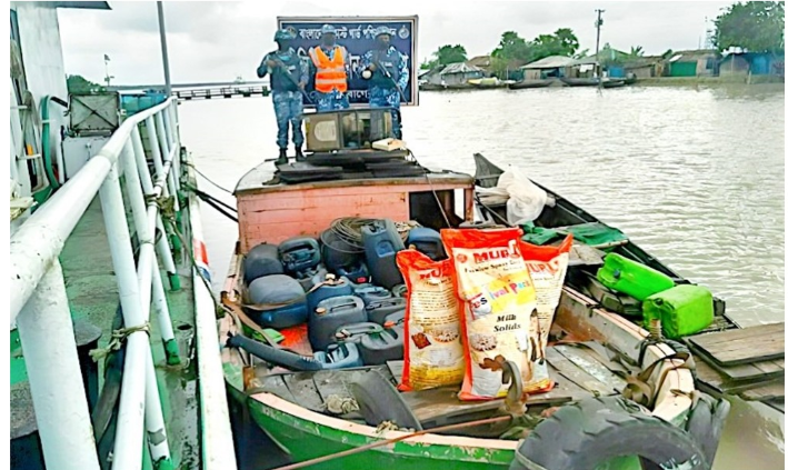 Arm, ammunition, lubricant oil seized in Bagerhat, Pirojpur