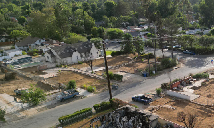 Toxic homes a lasting legacy of Los Angeles fires