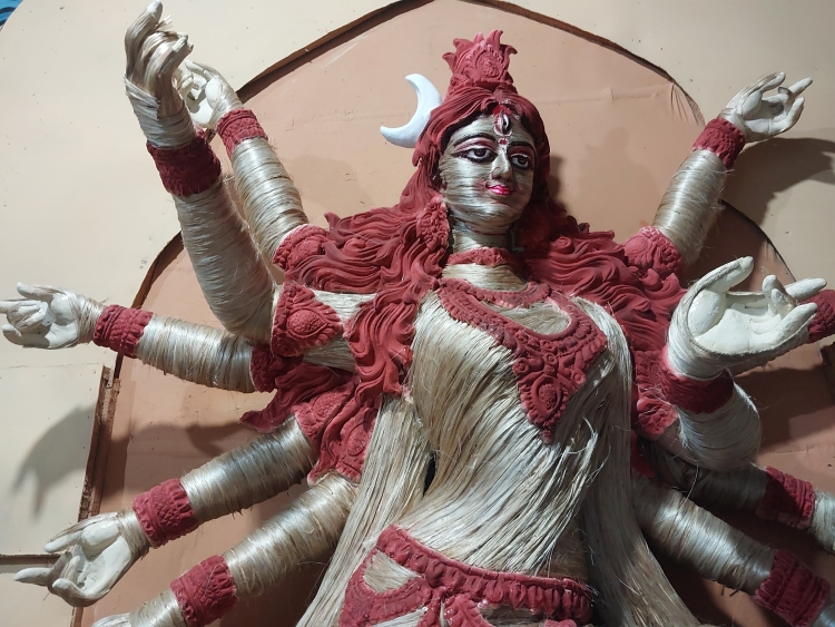 Idol maker in Natore busy ahead of Durga Puja