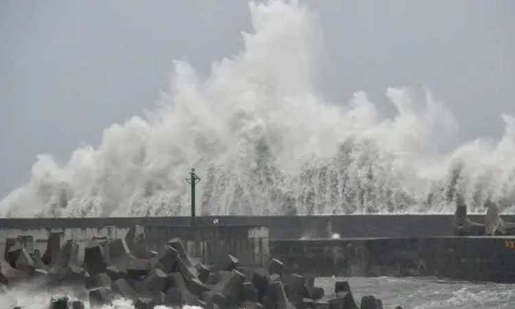 Philippines cancels classes, flights as new storm looms