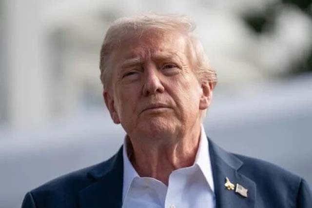 Trump targets more opponents after 'dirty cop' Comey