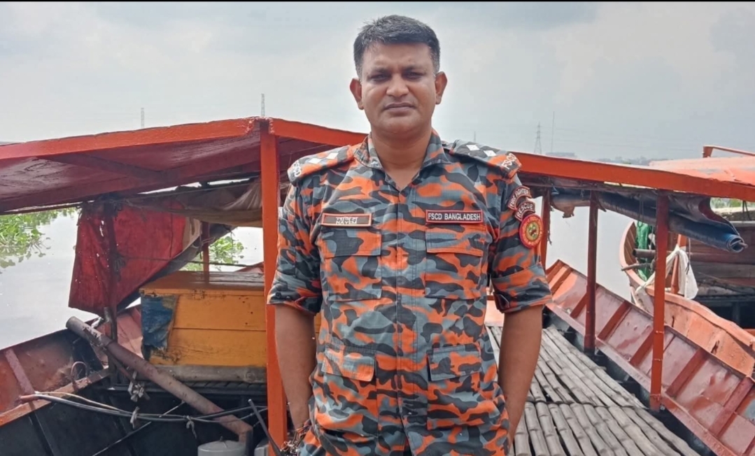 Firefighter Naeem laid to eternal rest in Sherpur 