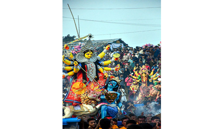 Durga puja ends amid festivity in Rajshahi