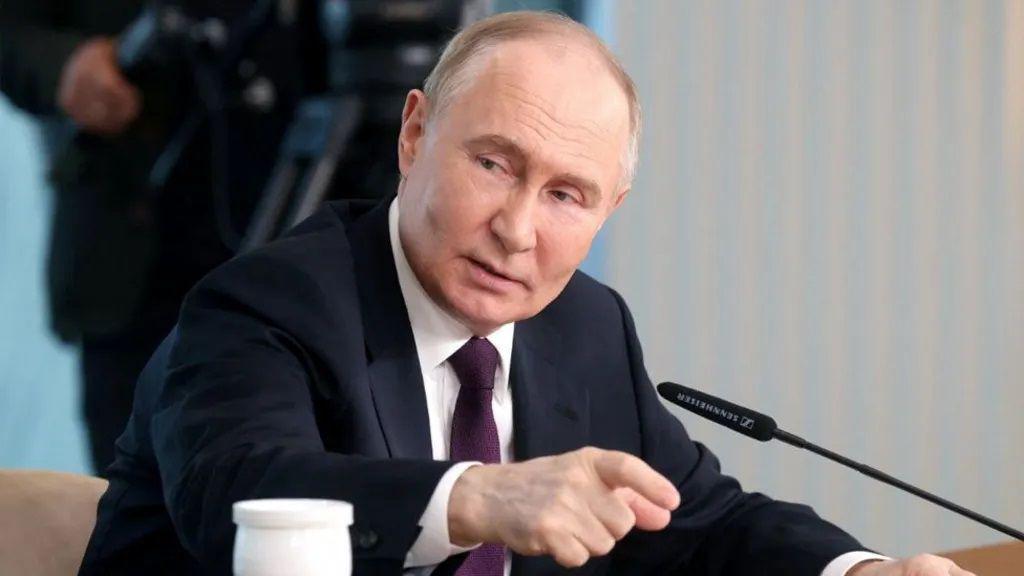 Putin warns Kyiv Russia may strike Ukraine's nuclear plants