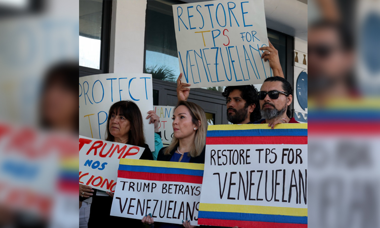 US high court lets Trump strip Venezuelans of protected status