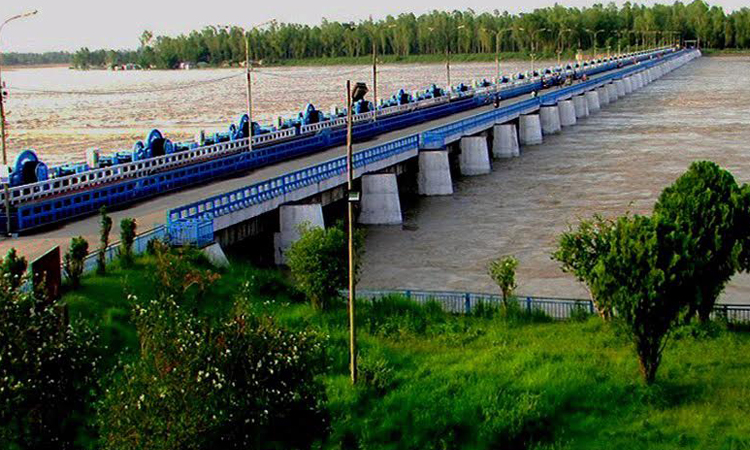 Ups /downs of Teesta water level continues, crosses DM at Kawnia